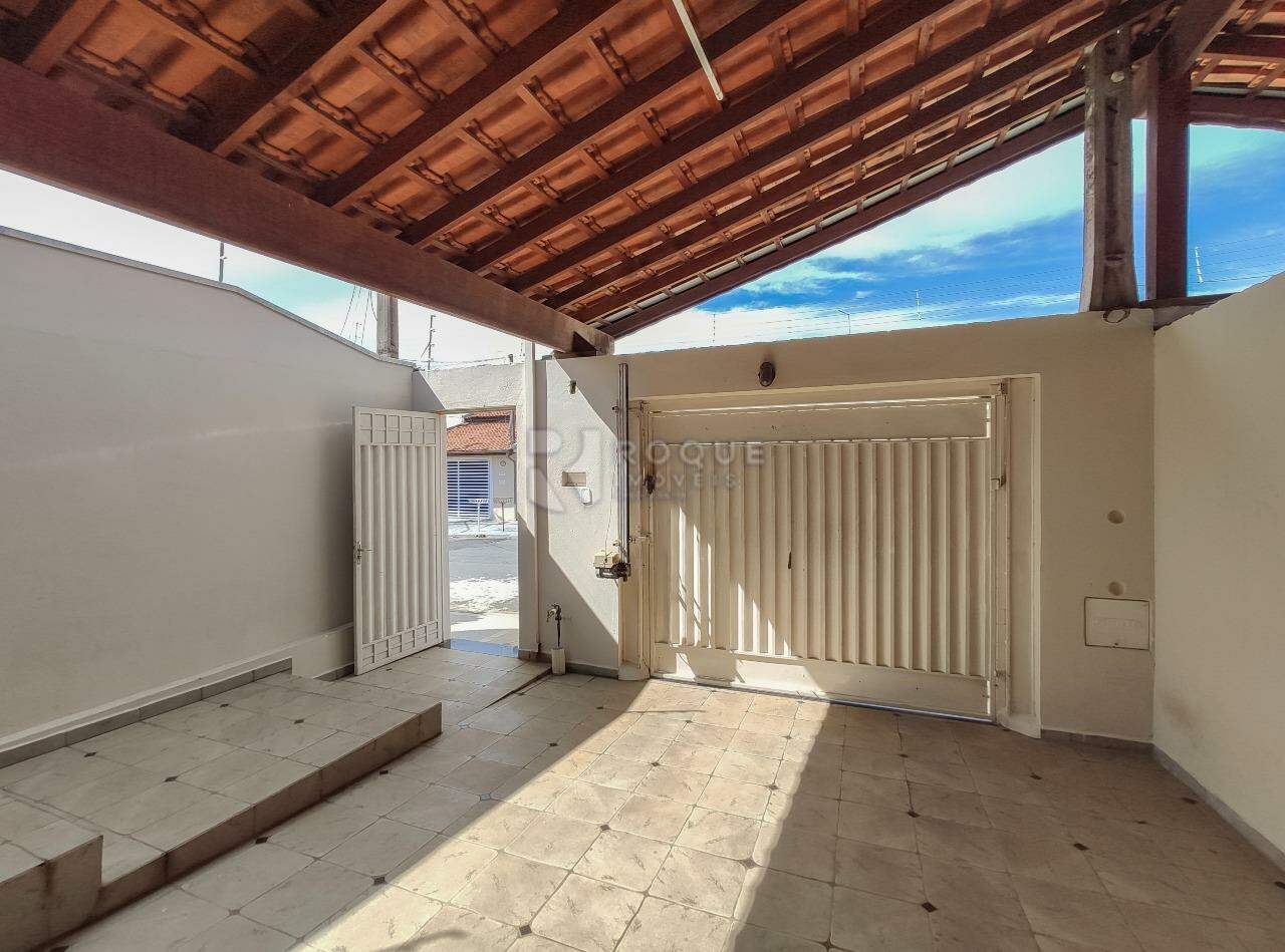 Casa Residencial para aluguel no bairro Parque Residencial Stahlberg: Garagem 