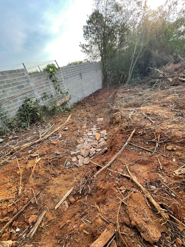 Área à venda no bairro Bairro da Geada: 