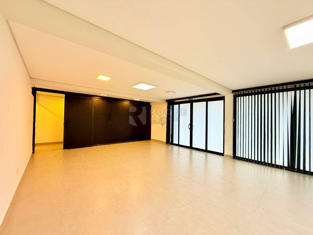 Salas/Conjuntos para aluguel no bairro Jardim Mercedes: Sala