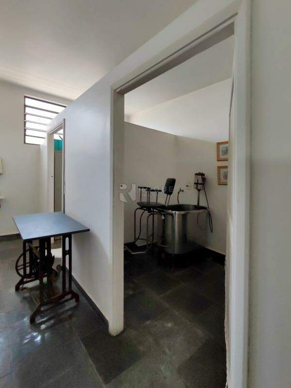 Salas/Conjuntos à venda no bairro Vila Cristovam: SALA DE ATENDIMENTO 4