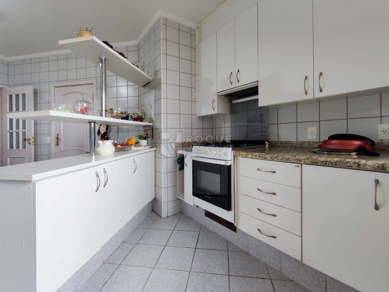 Apartamento à venda no bairro Centro: COZINHA