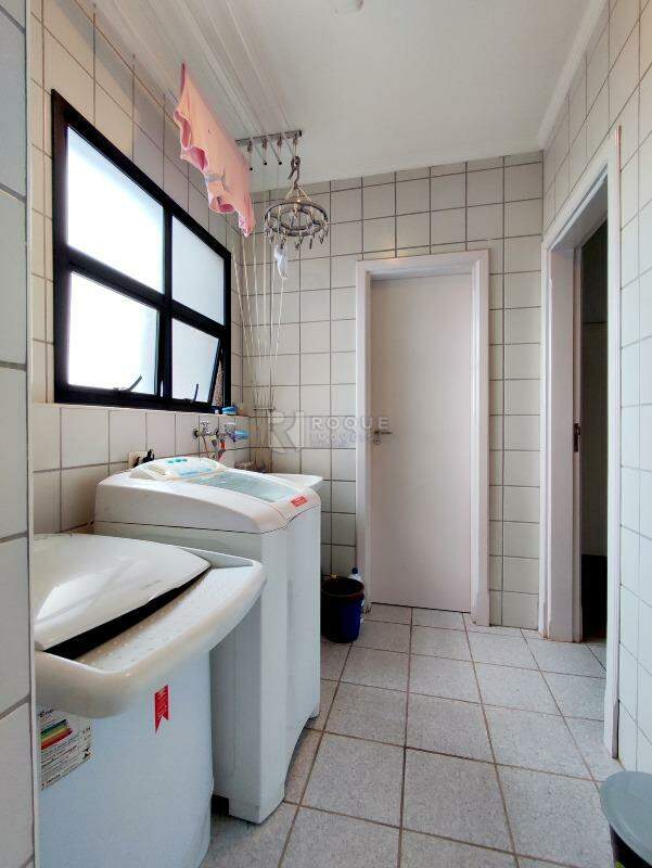 Apartamento à venda no bairro Centro: ÁREA DE SERVIÇO