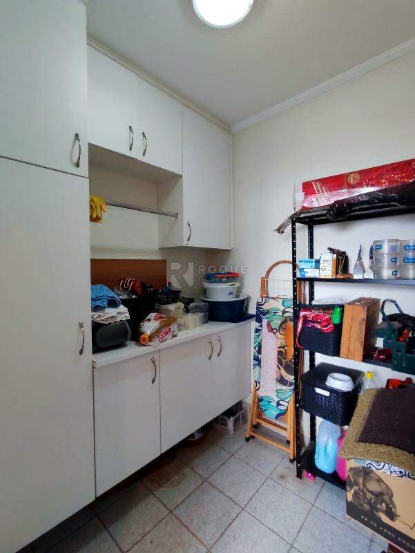 Apartamento à venda no bairro Centro: DESPEJO