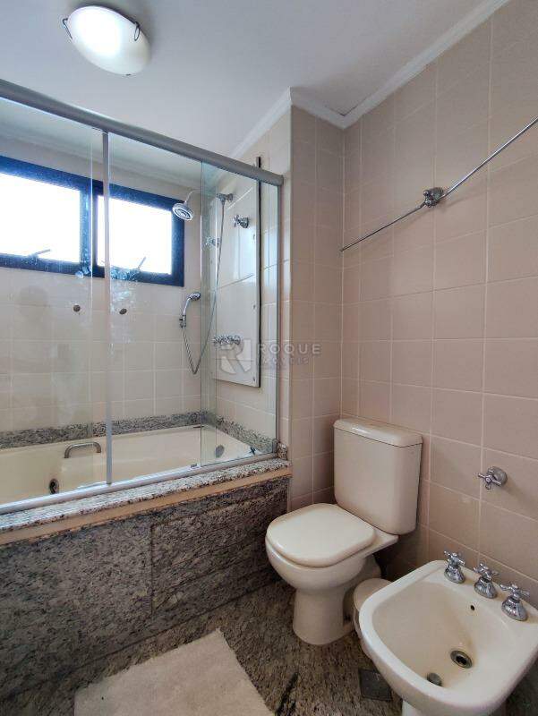 Apartamento à venda no bairro Centro: WC DA SUÍTE 1