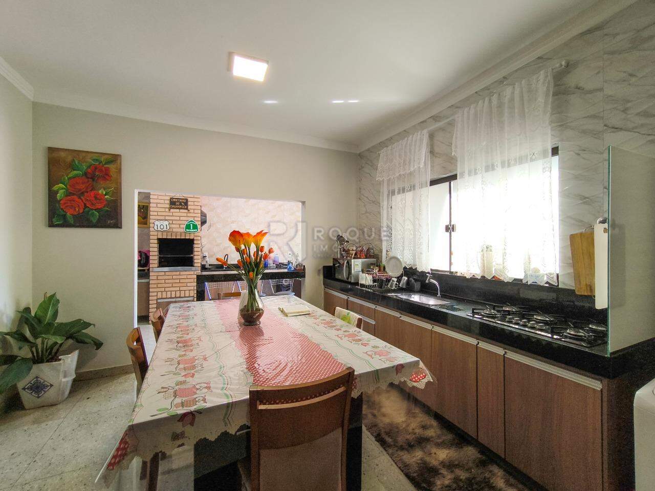 Chácara à venda no bairro Jardim Nova Limeira: COZINHA