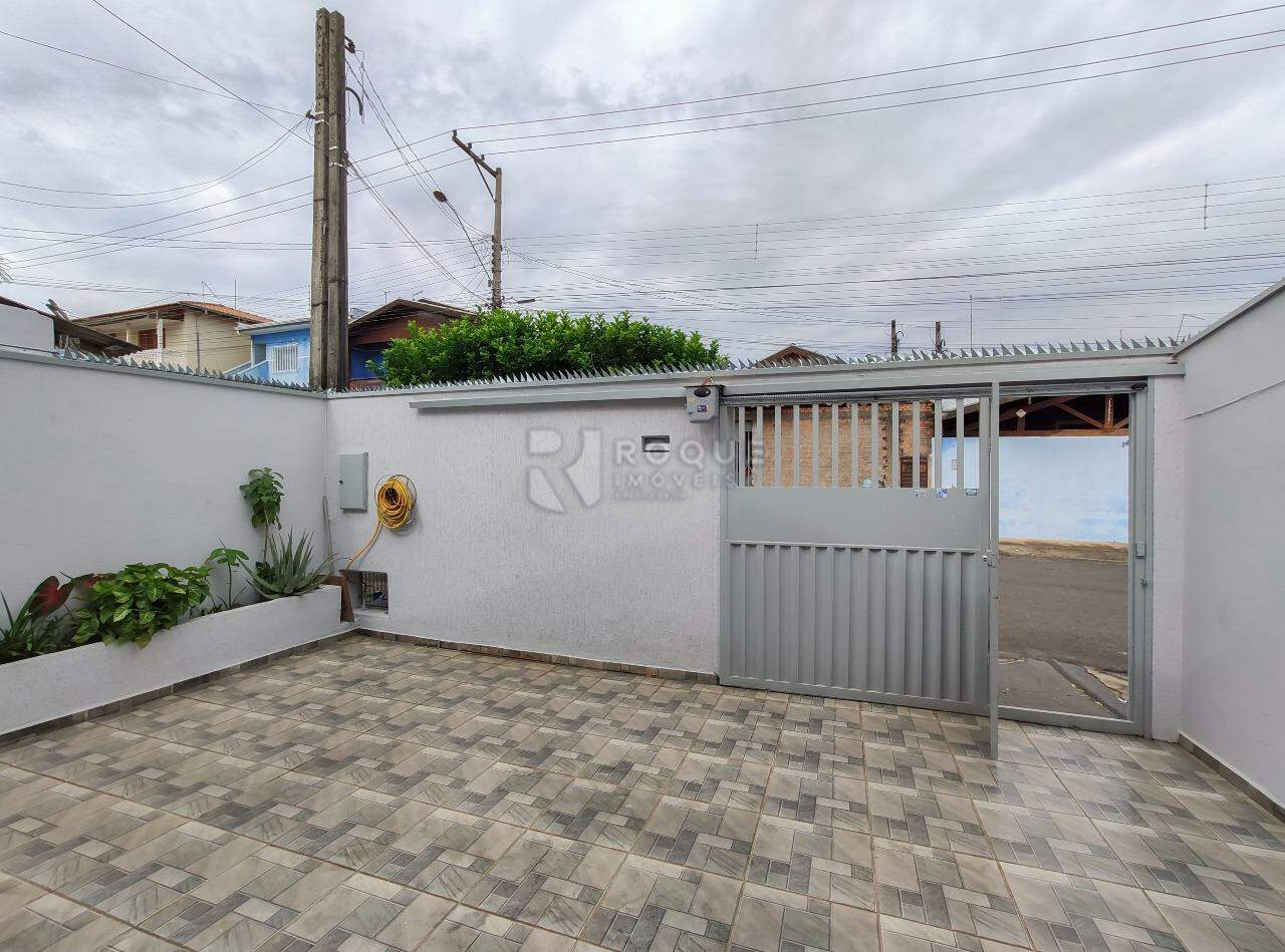 Casa Residencial para aluguel no bairro Jardim Residencial Dona Santina Paroli Peccinini: Frente 
