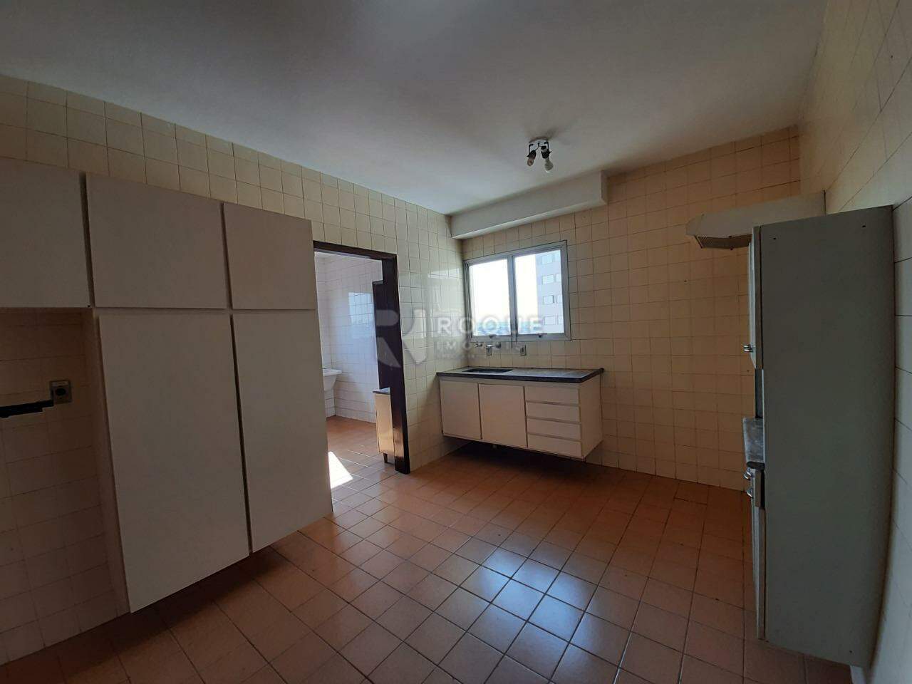 Apartamento à venda no bairro Centro: 