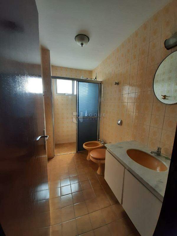 Apartamento à venda no bairro Centro: 