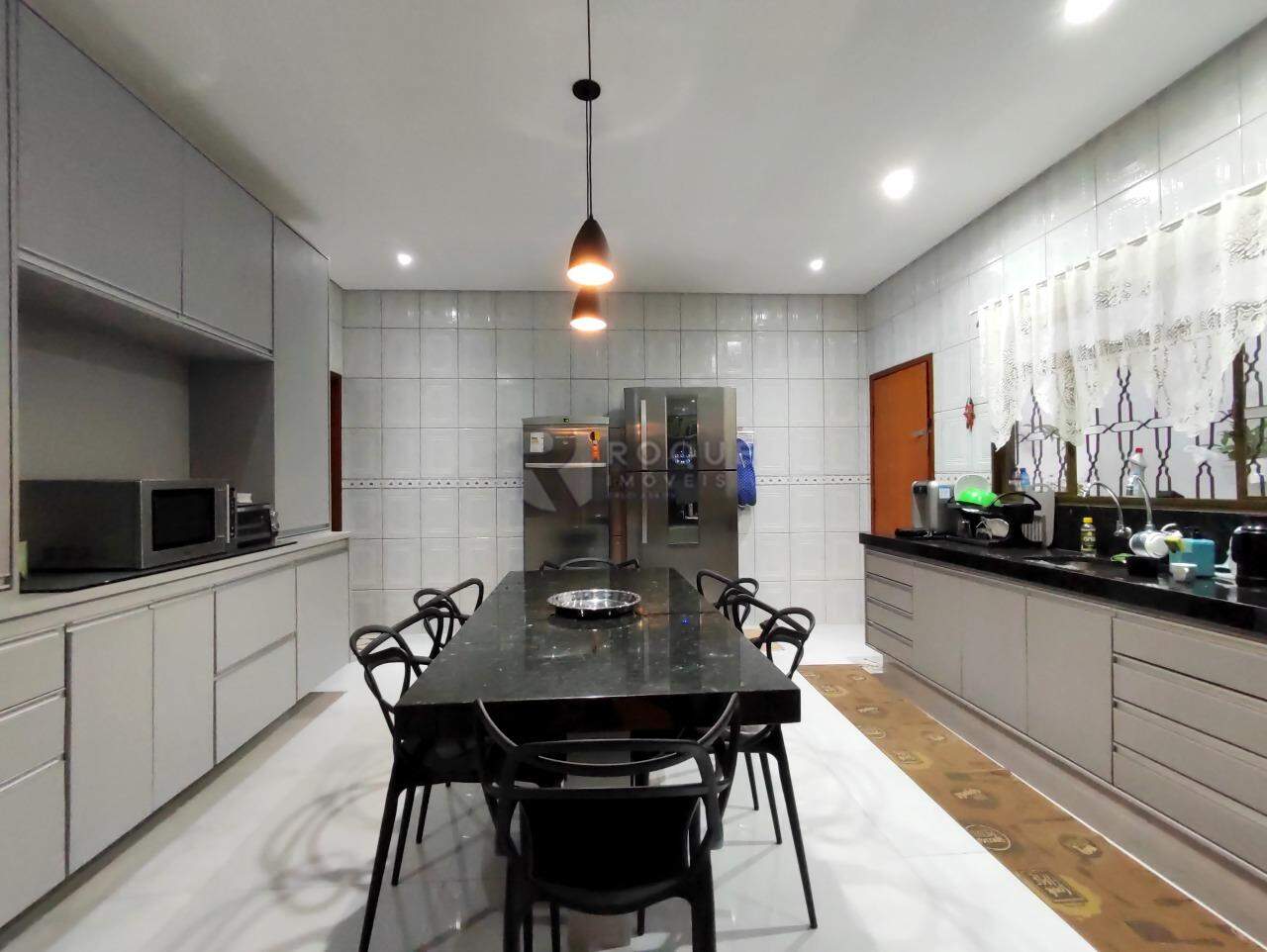 Casa Residencial à venda no bairro Jardim Residencial Village: COZINHA