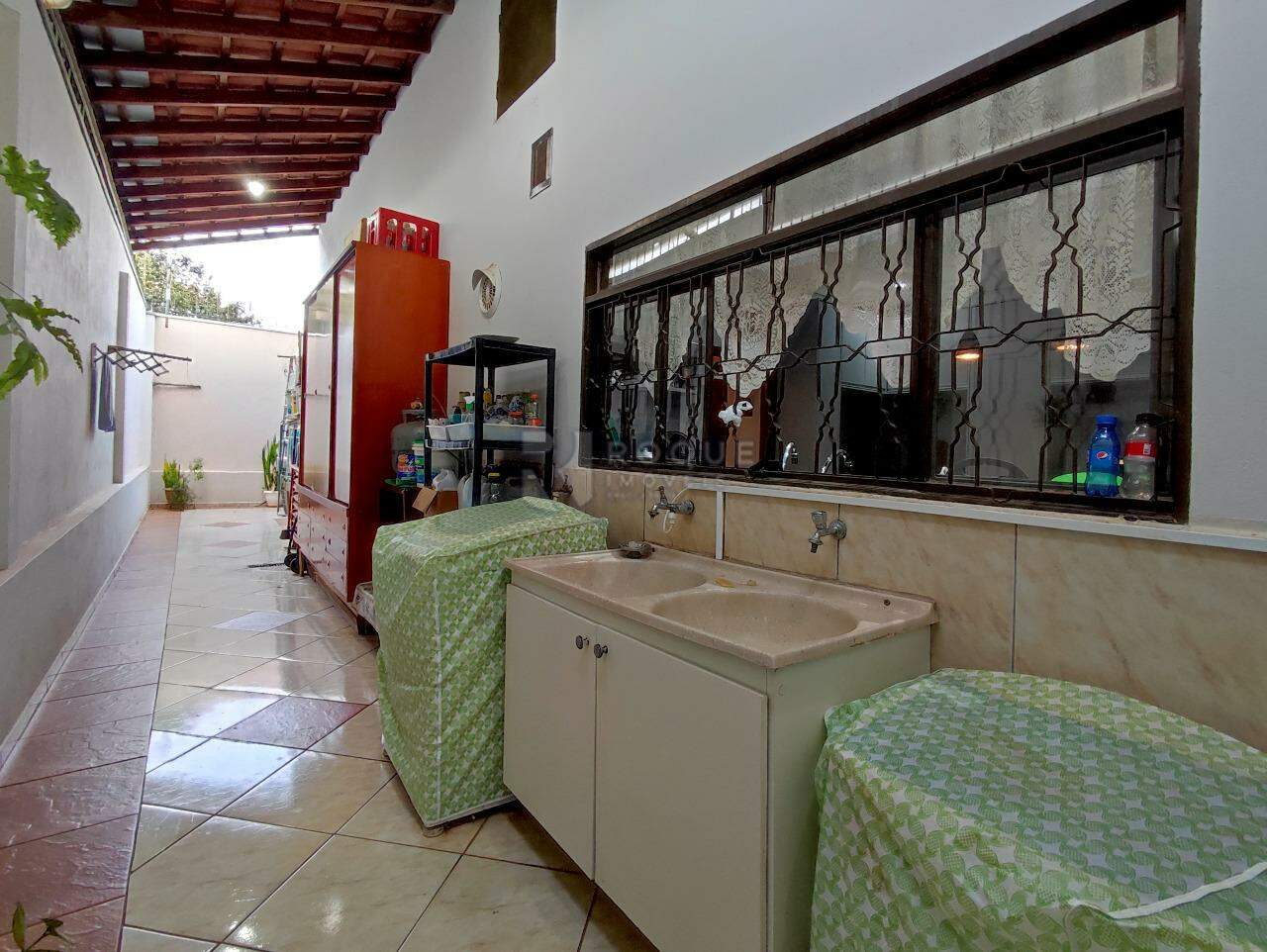 Casa Residencial à venda no bairro Jardim Residencial Village: LAVANDERIA
