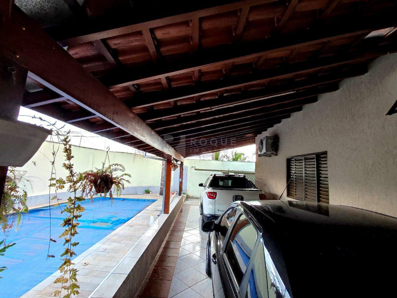 Casa Residencial à venda no bairro Jardim Residencial Village: GARAGEM