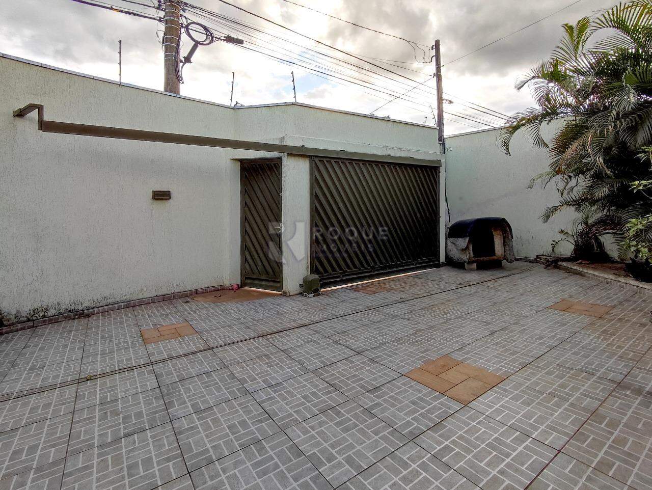 Casa Residencial à venda no bairro Jardim Residencial Village: ENTRADA