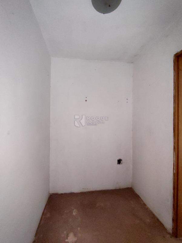 Casa Residencial à venda no bairro Jardim Santa Adélia: CLOSET