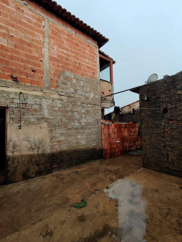 Casa Residencial à venda no bairro Jardim Santa Adélia: QUINTAL