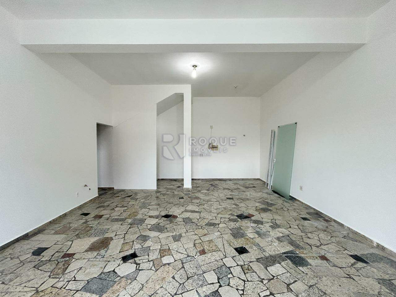 Salão para aluguel no bairro Jardim Residencial Regina Bastelli: Salão