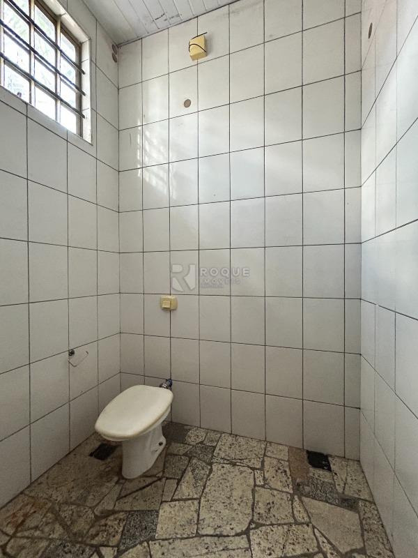 Salão para aluguel no bairro Jardim Residencial Regina Bastelli: WC social 1