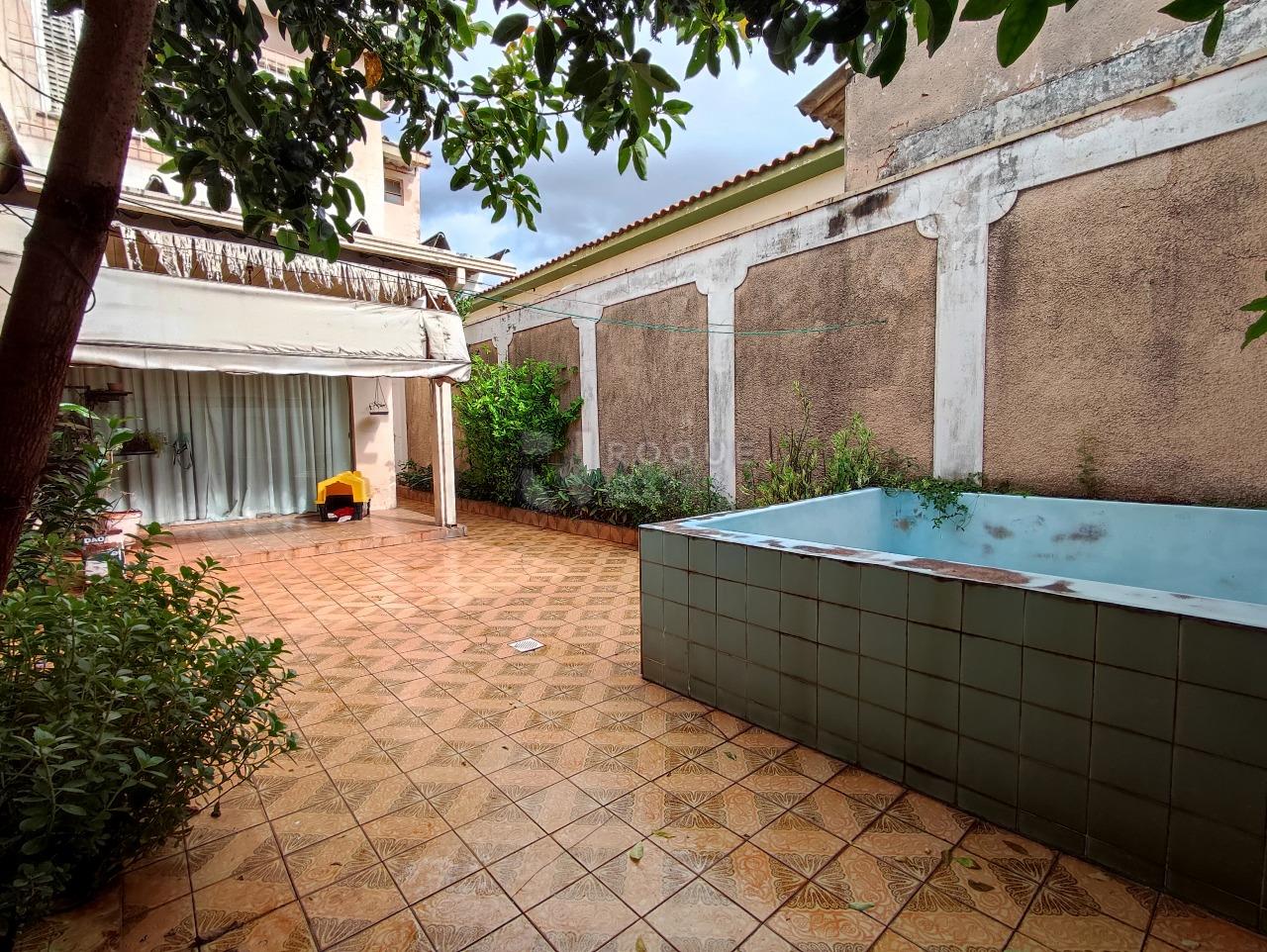 Casa Residencial à venda no bairro Vila São João: PISCINA