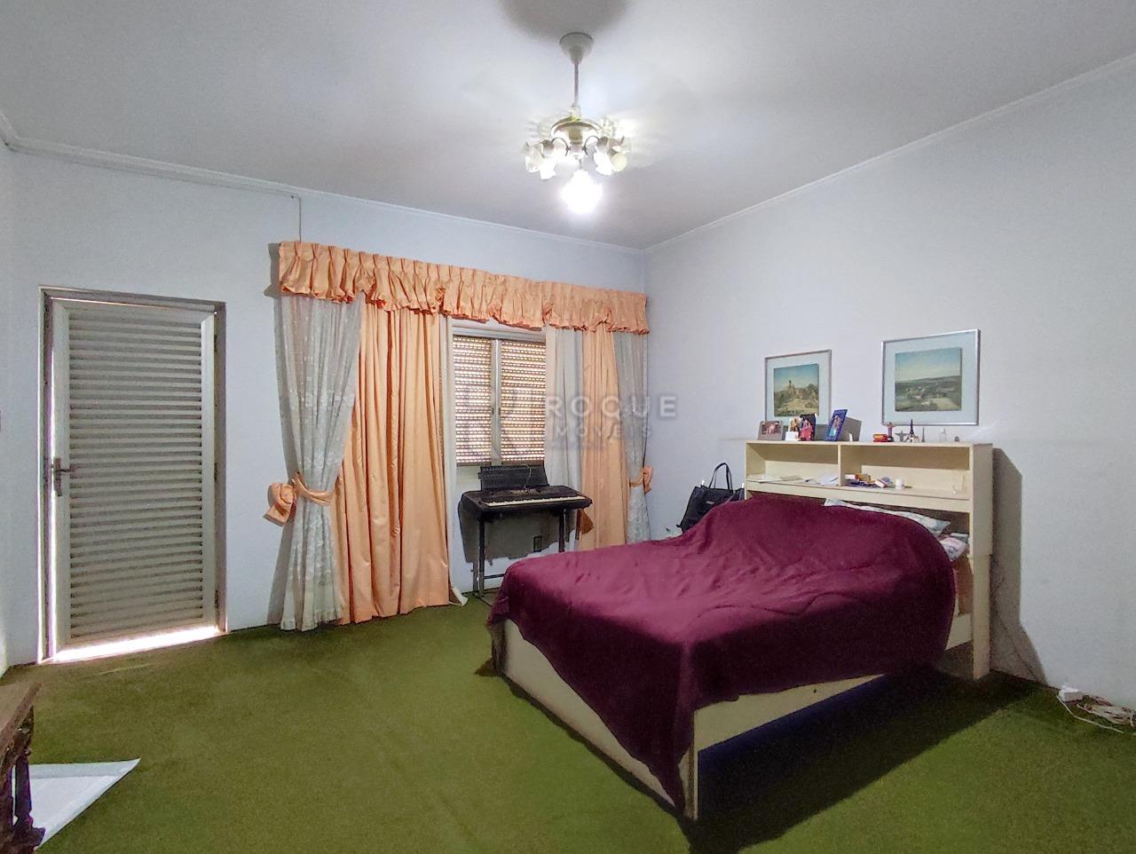 Casa Residencial à venda no bairro Vila São João: SUÍTE