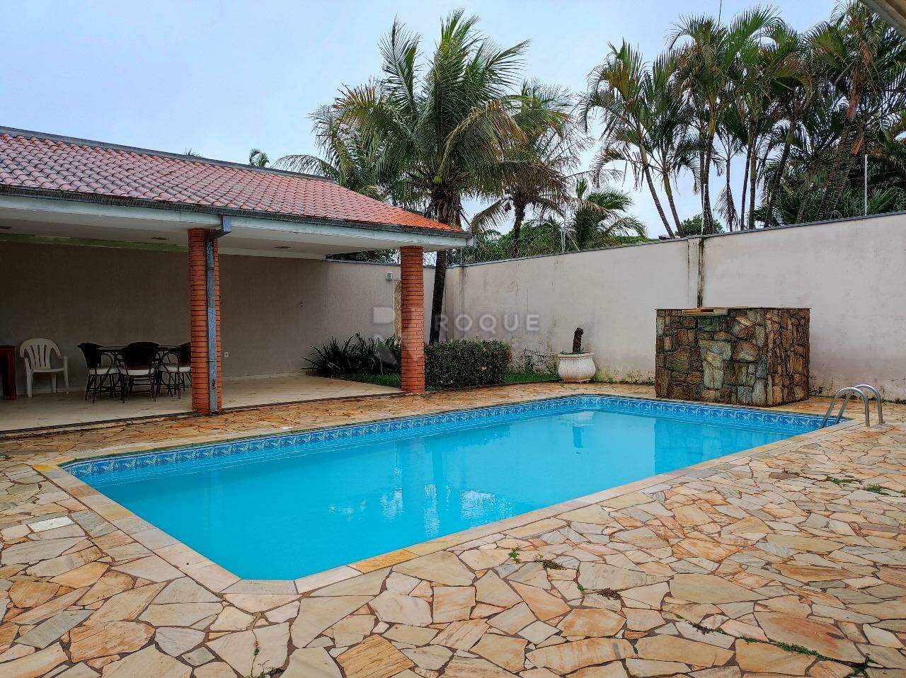Chácara à venda no bairro Jardim do Lago: PISCINA