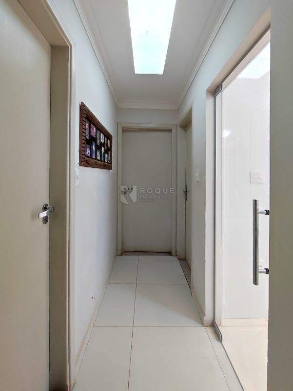 Chácara à venda no bairro Jardim do Lago: CORREDOR INTERNO