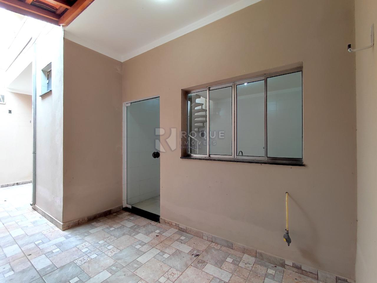 Casa Residencial à venda no bairro Residencial Palmeira Real: ÁREA DE SERVIÇO