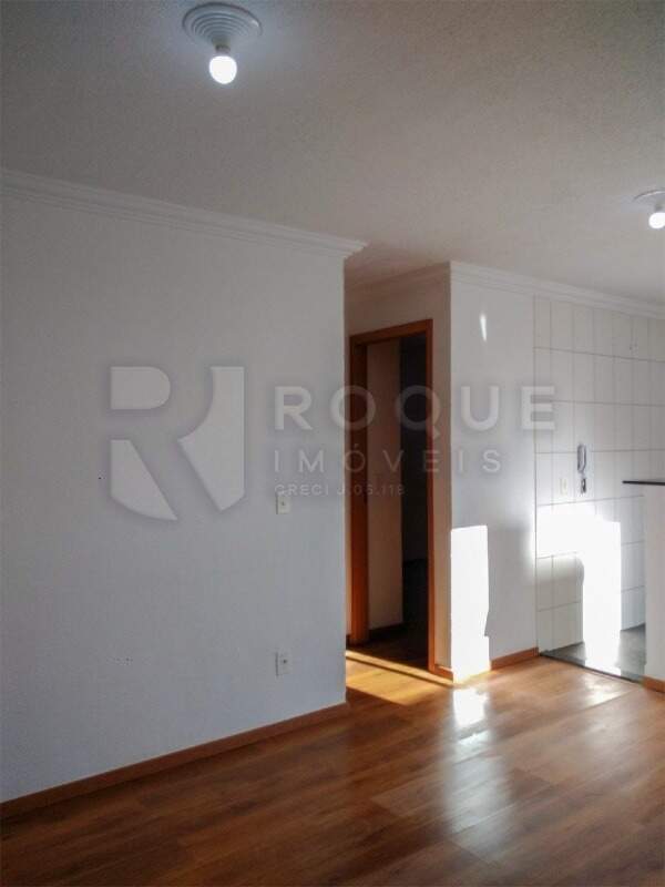 Apartamento à venda no bairro Residencial Morada das Acácias: Sala