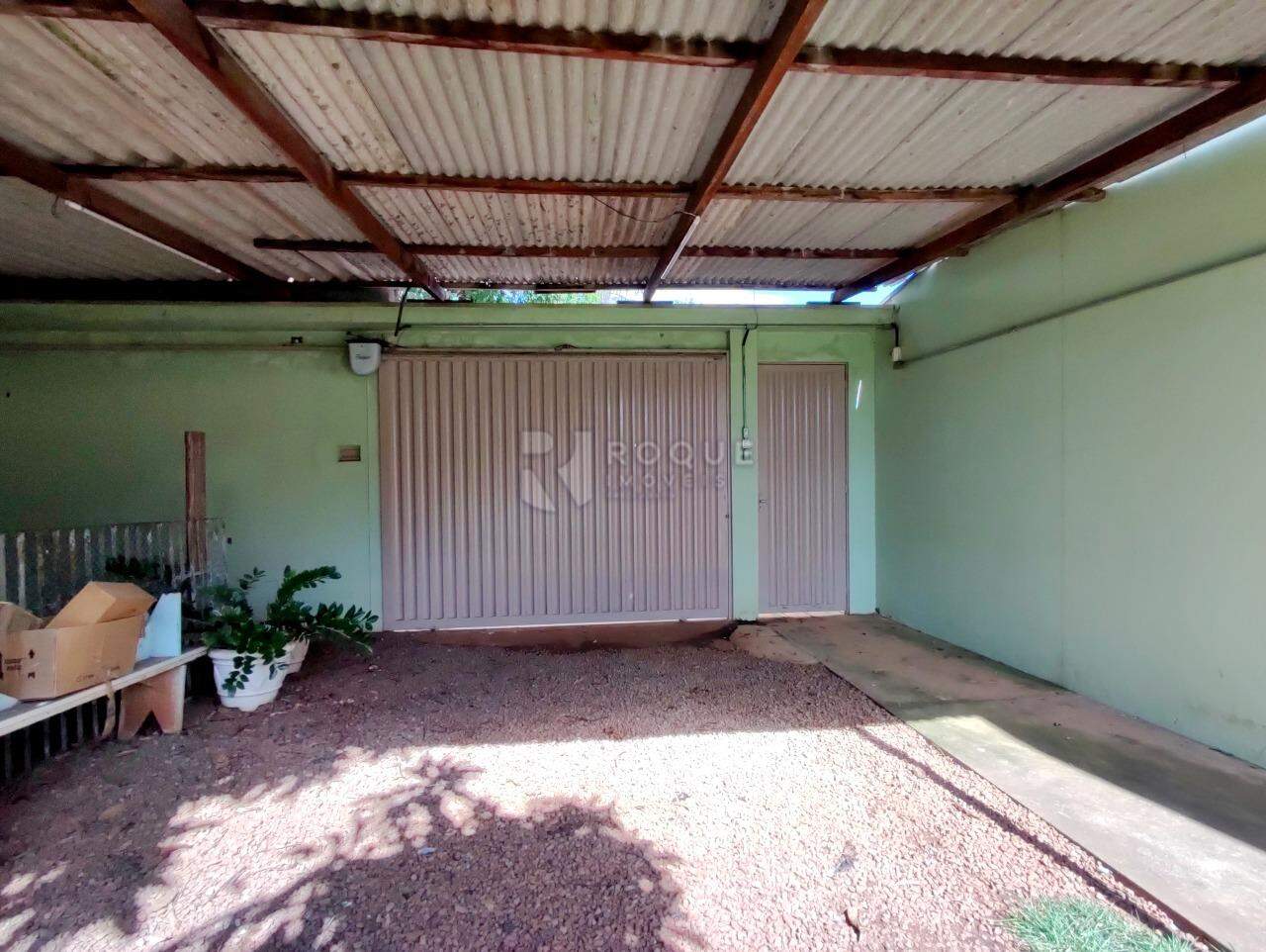 Terreno à venda no bairro Jardim Caieira: ENTRADA