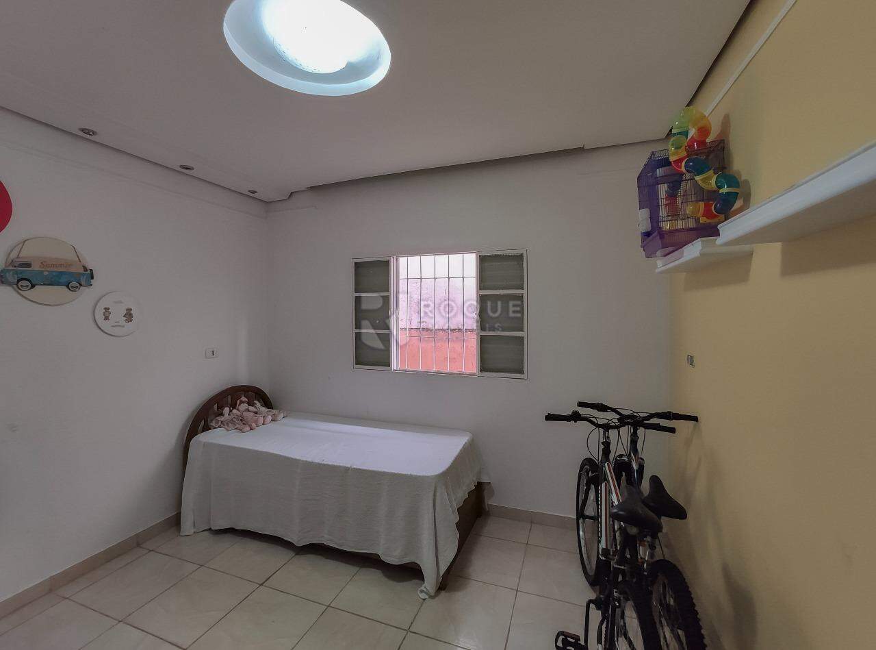 Casa Residencial para aluguel no bairro Jardim Cavinato: Dormitório 3