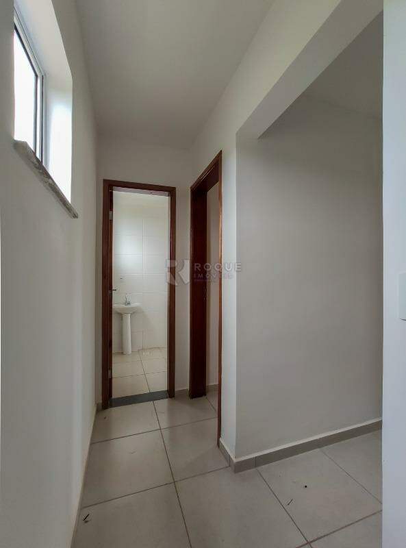 Casa em condomínio à venda no bairro Residencial Villaggio Mielli: Hall 
