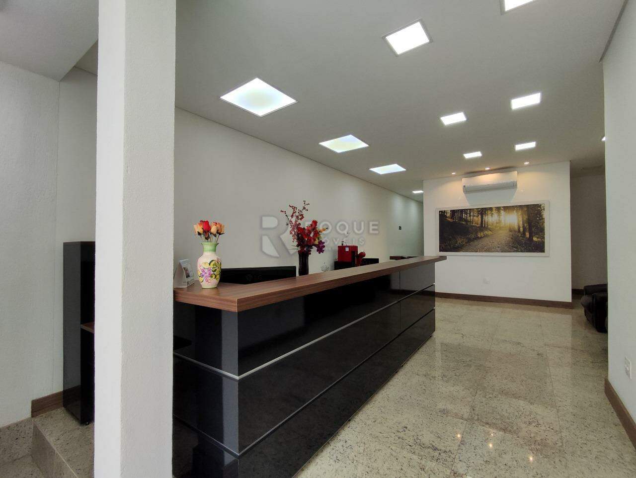 Prédio Comercial à venda no bairro Centro: RECEPÇÃO