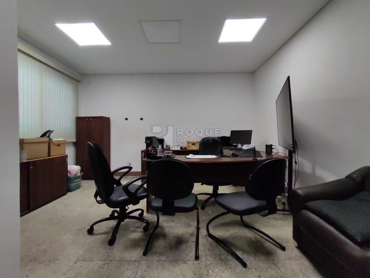 Prédio Comercial à venda no bairro Centro: SALA 3