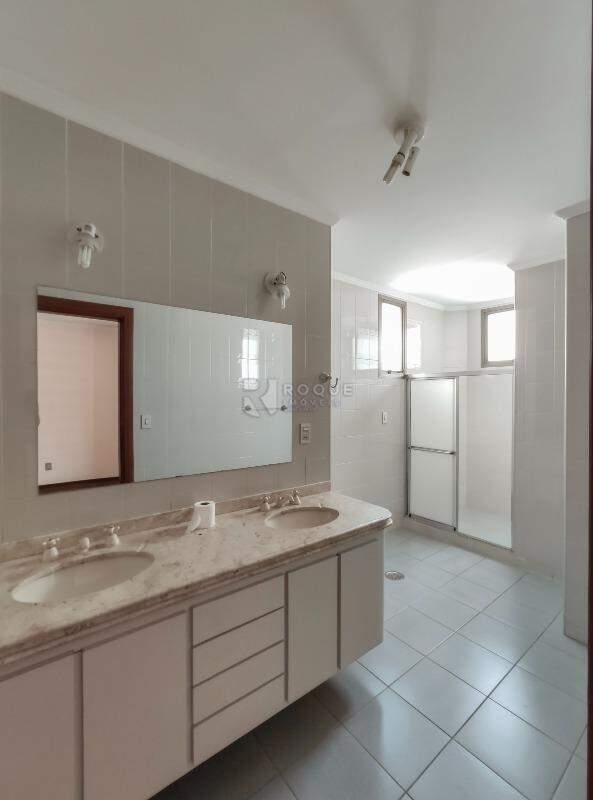 Apartamento para aluguel no bairro Centro: WC suíte 