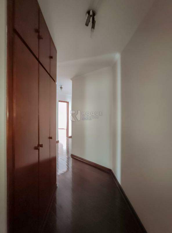 Apartamento para aluguel no bairro Centro: Hall