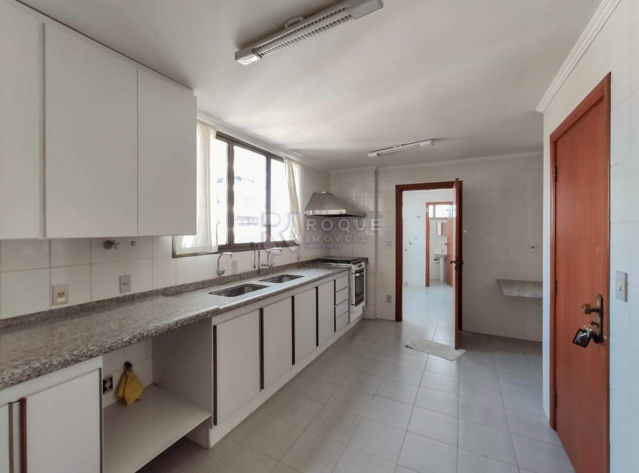 Apartamento para aluguel no bairro Centro: Cozinha 