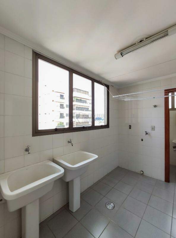 Apartamento para aluguel no bairro Centro: Área de serviço 