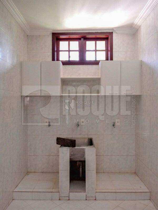 Casa em condomínio à venda no bairro Jardim Colonial: 