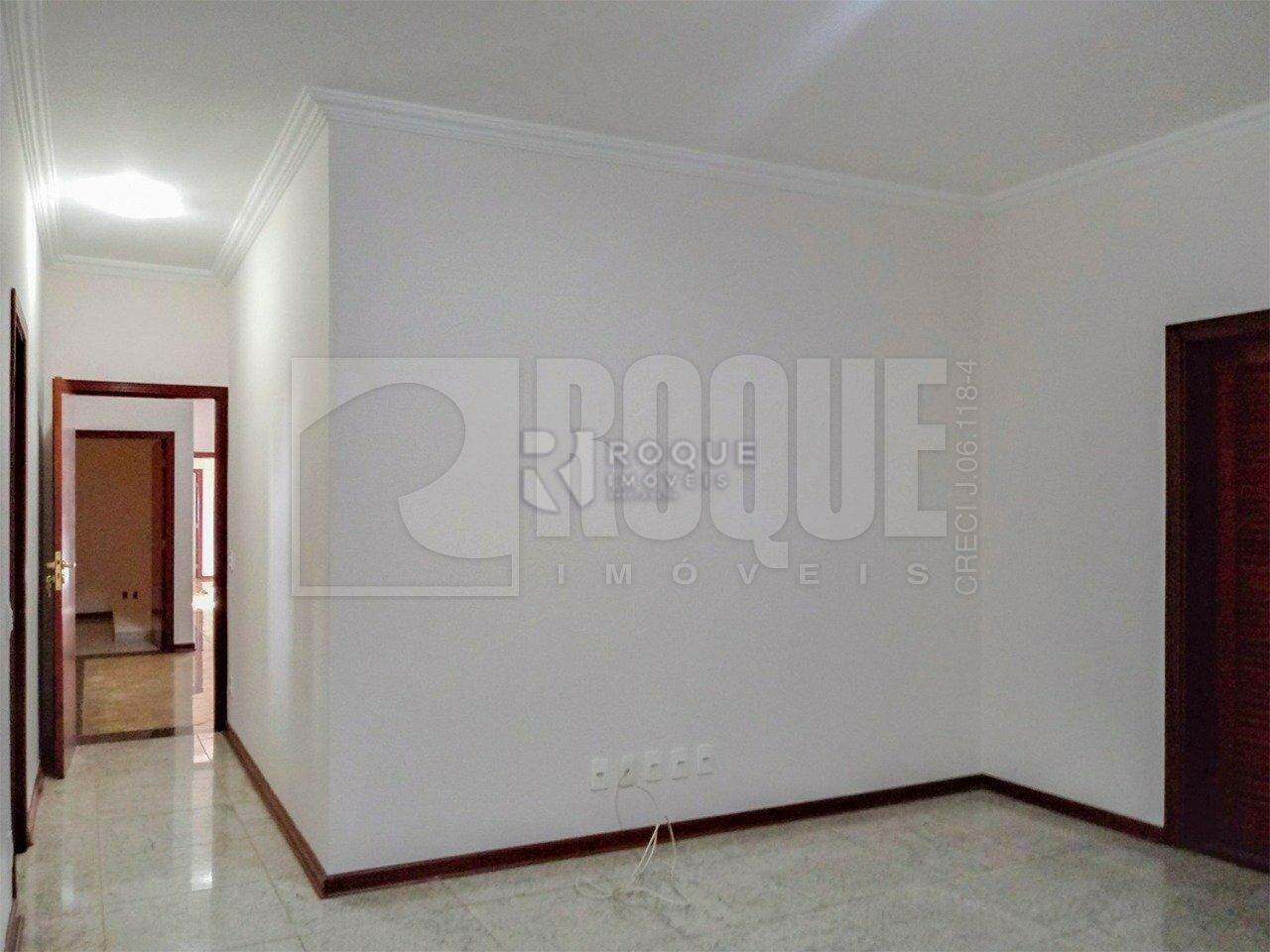 Casa em condomínio à venda no bairro Jardim Colonial: 