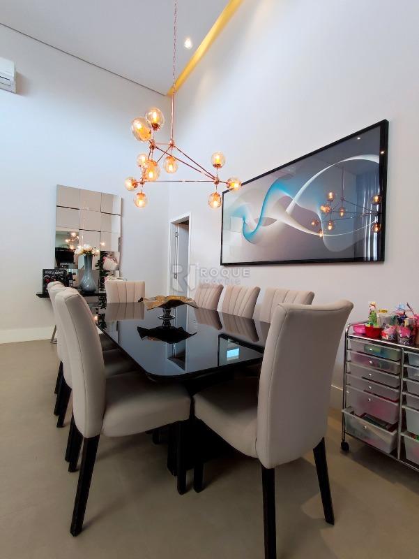 Casa em condomínio à venda no bairro Terras de São Bento II: SALA DE JANTAR