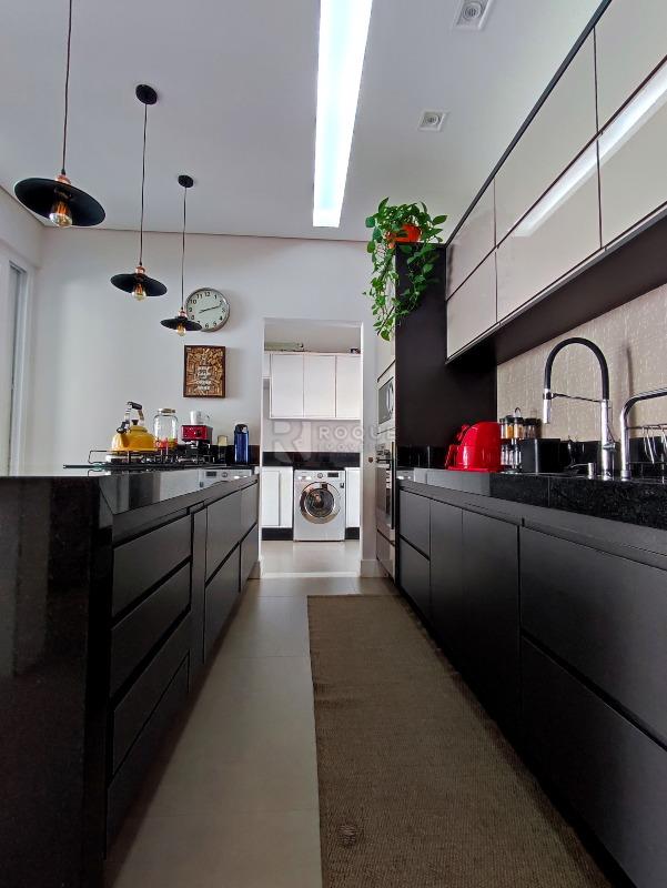 Casa em condomínio à venda no bairro Terras de São Bento II: COZINHA