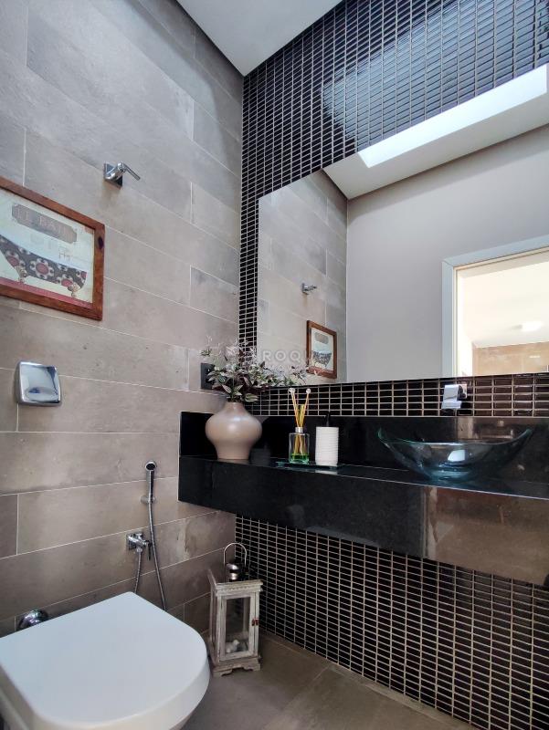 Casa em condomínio à venda no bairro Terras de São Bento II: LAVABO