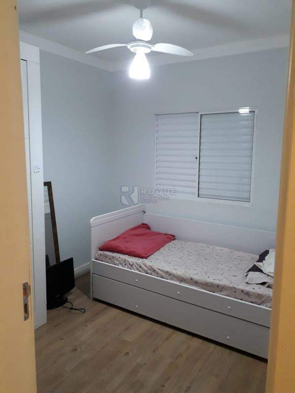 Apartamento à venda no bairro Vila Labaki: