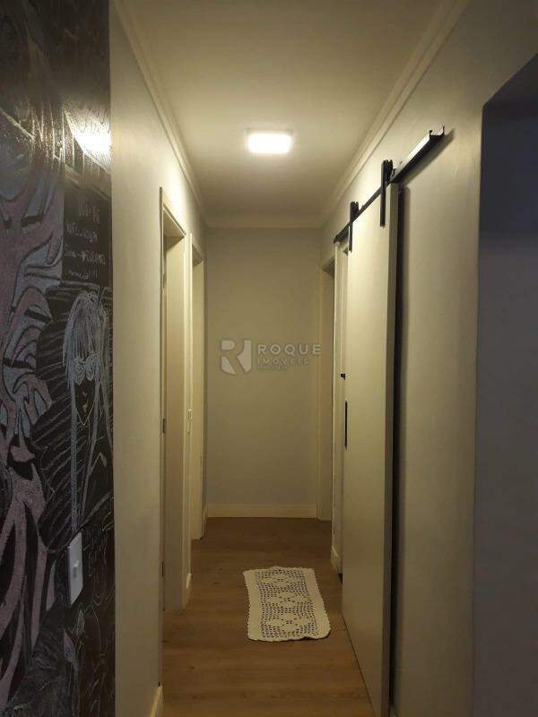 Apartamento à venda no bairro Vila Labaki: