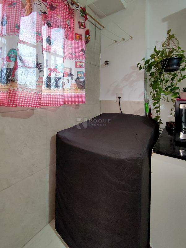 Apartamento à venda no bairro Parque Residencial Abílio Pedro: LAVANDERIA