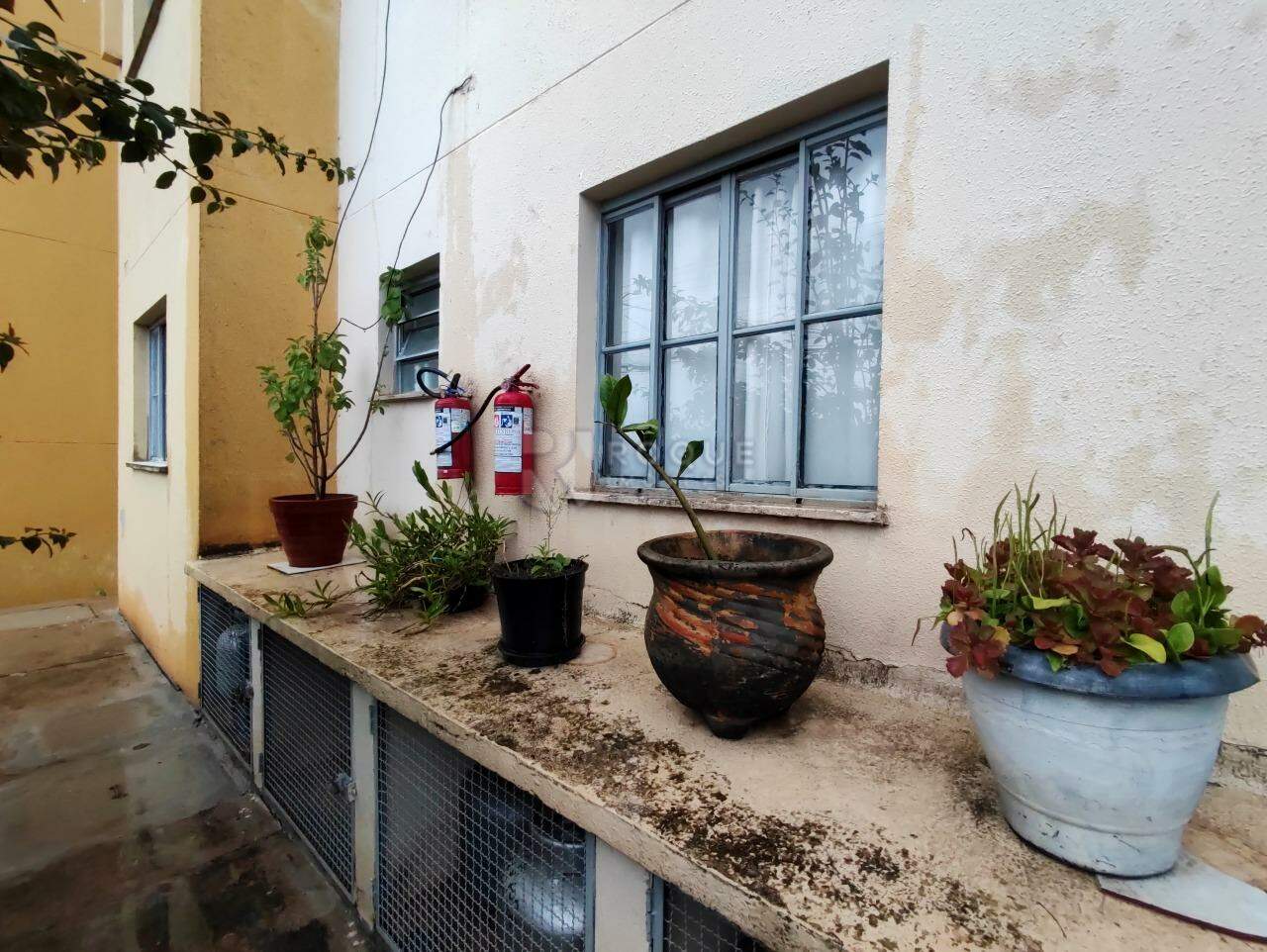 Apartamento à venda no bairro Parque Residencial Abílio Pedro: ÁREA EXTERNA