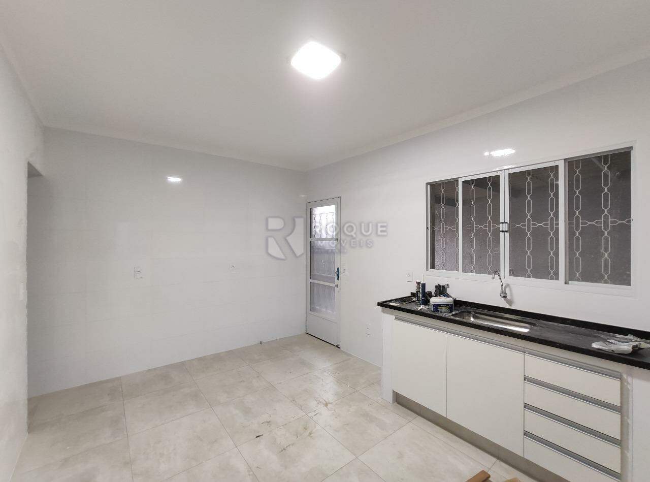 Casa Residencial para aluguel no bairro Jardim Nova Itália: Cozinha 