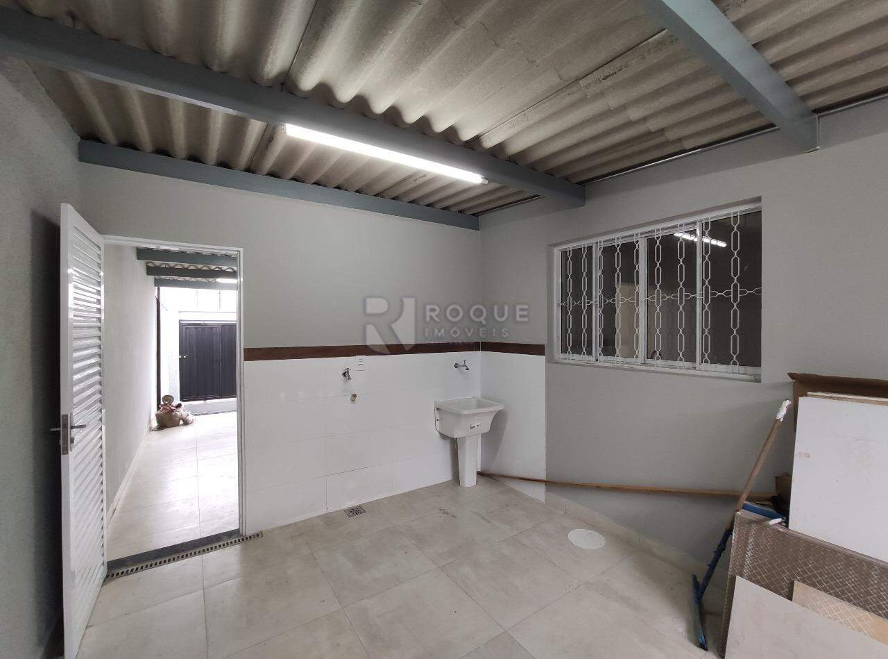 Casa Residencial para aluguel no bairro Jardim Nova Itália: Área de serviço 
