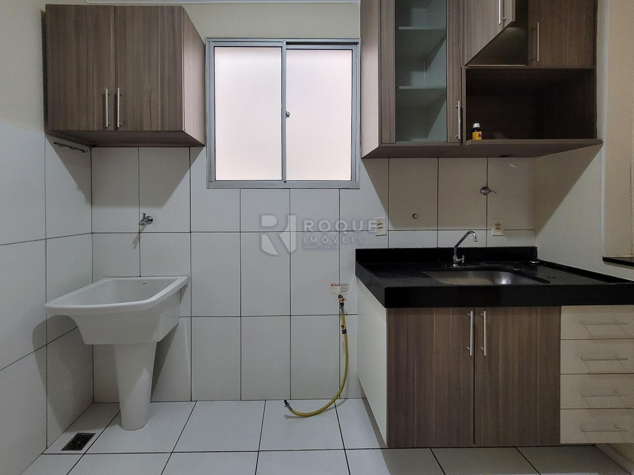 Apartamento para aluguel no bairro Jardim Colina Verde: Área de serviço