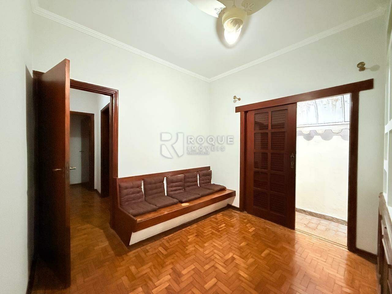 Casa Residencial para aluguel no bairro Vila São João: Sala de TV