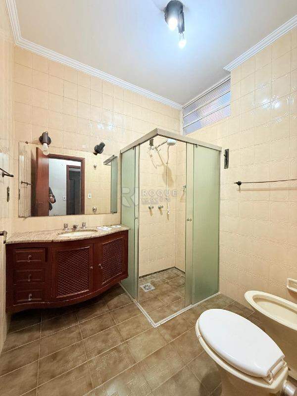 Casa Residencial para aluguel no bairro Vila São João: WC suíte 1