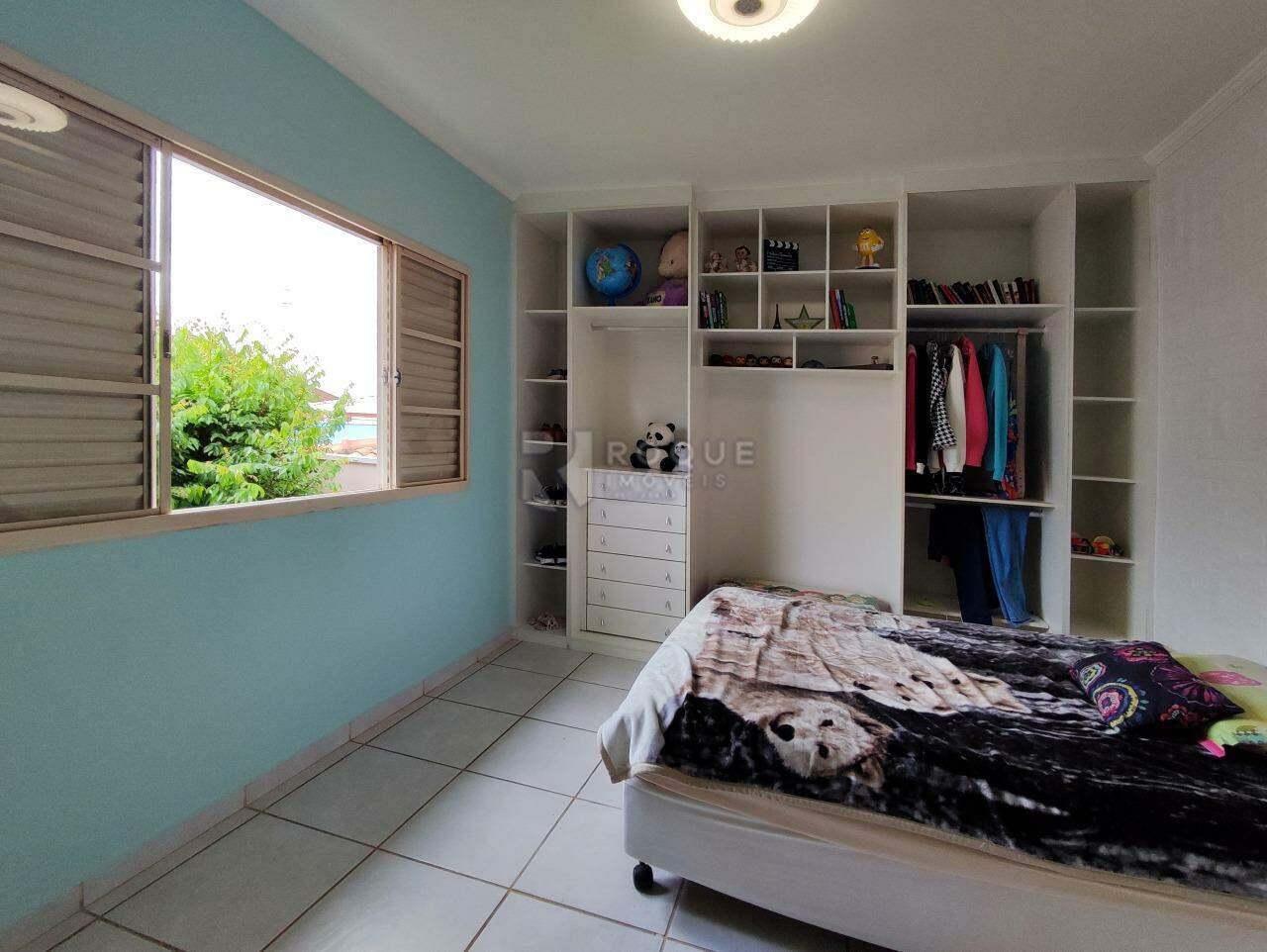 Casa em condomínio à venda no bairro Jardim Nossa Senhora do Amparo: DORMITÓRIO
